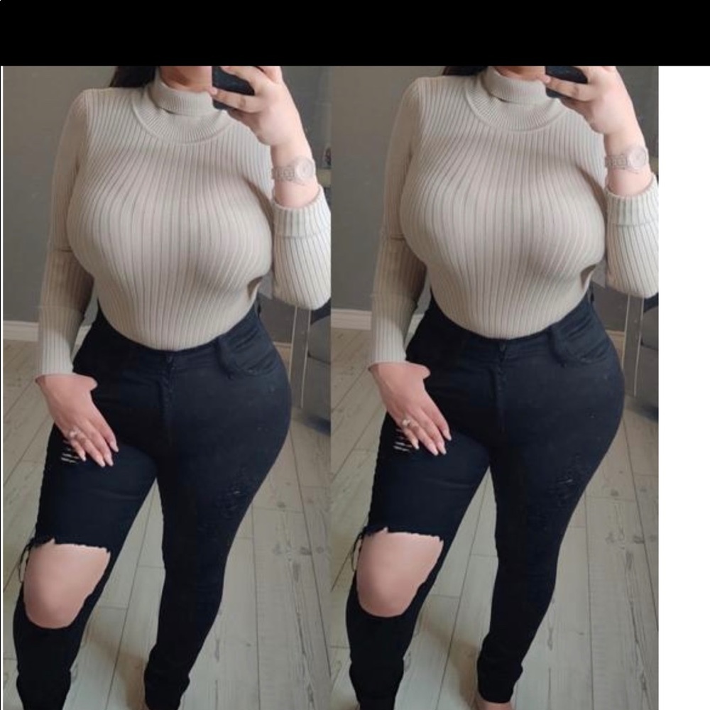 Nude turtle neck bodysuit 😻